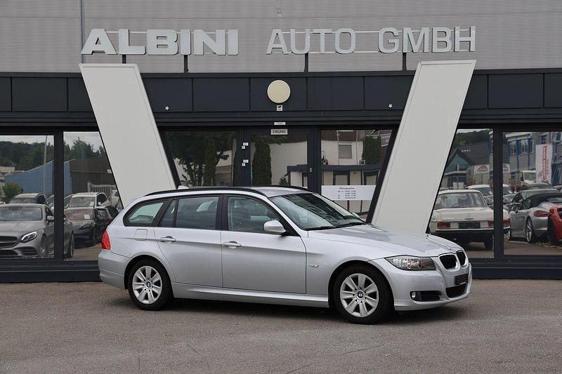 Gebraucht BMW 318 Sport Line 143 PS (105 kW) 2011 Kombi