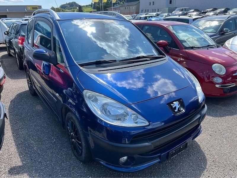 Gebraucht Peugeot 1007 73 PS (53 kW) 2006 Van / Kleinbus