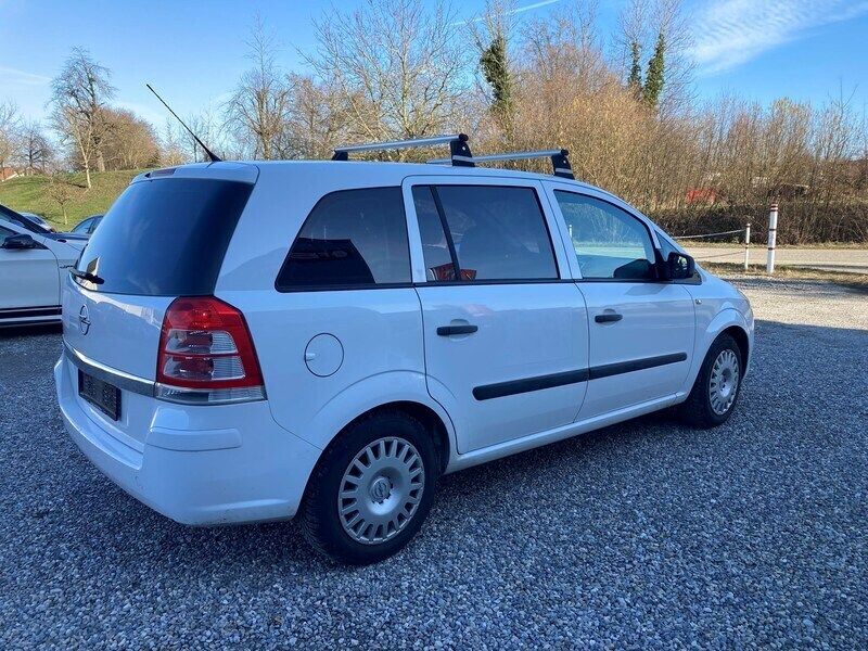 Gebraucht Opel Zafira 115 PS (84 kW) 2010 Van / Kleinbus