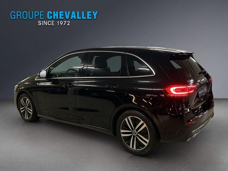 Gebraucht Mercedes B200 Progressive 163 PS (119 kW) 2022 Schwarz Van / Kleinbus