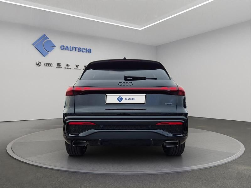 Neu Audi Q5 Ambiente 367 PS (269 kW) 2025 Schwarz SUV