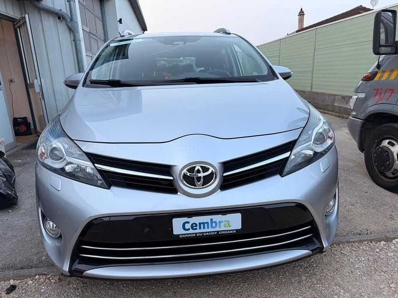 Gebraucht Toyota Verso Sol 147 PS (108 kW) 2017 Van / Kleinbus