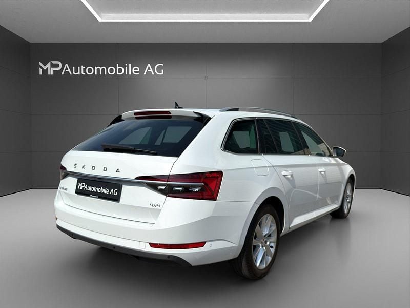 Gebraucht Skoda Superb Style 200 PS (147 kW) 2023 Kombi