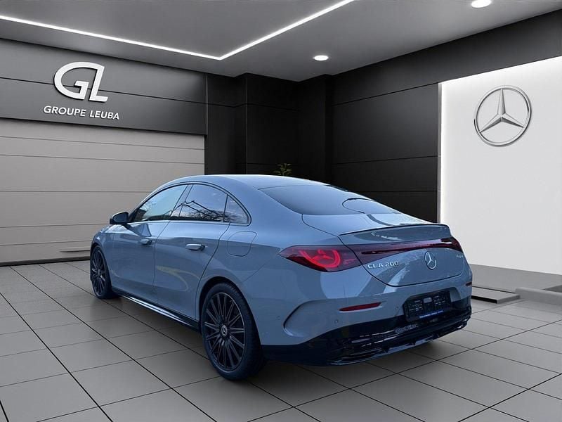 Gebraucht Mercedes CLA200 163 PS (119 kW) 2026 Grau Limousine