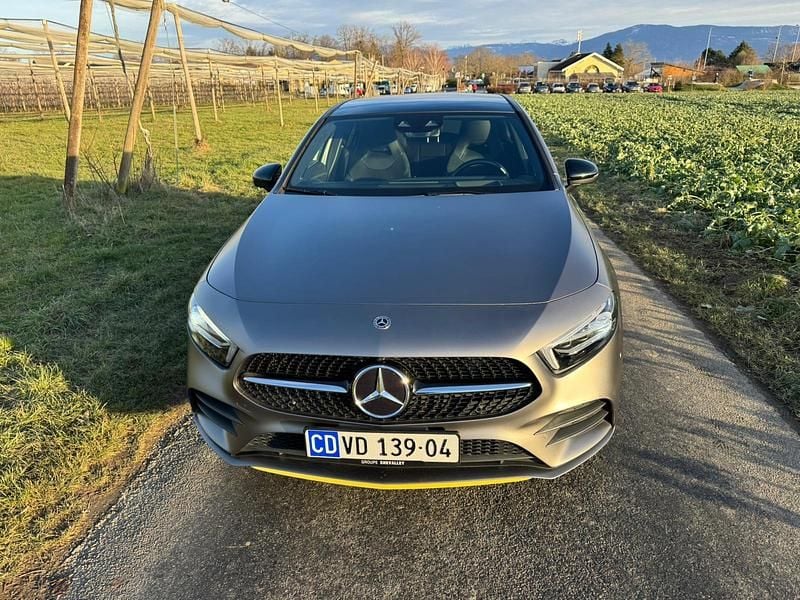 Gebraucht Mercedes A250 AMG line 224 PS (164 kW) 2019