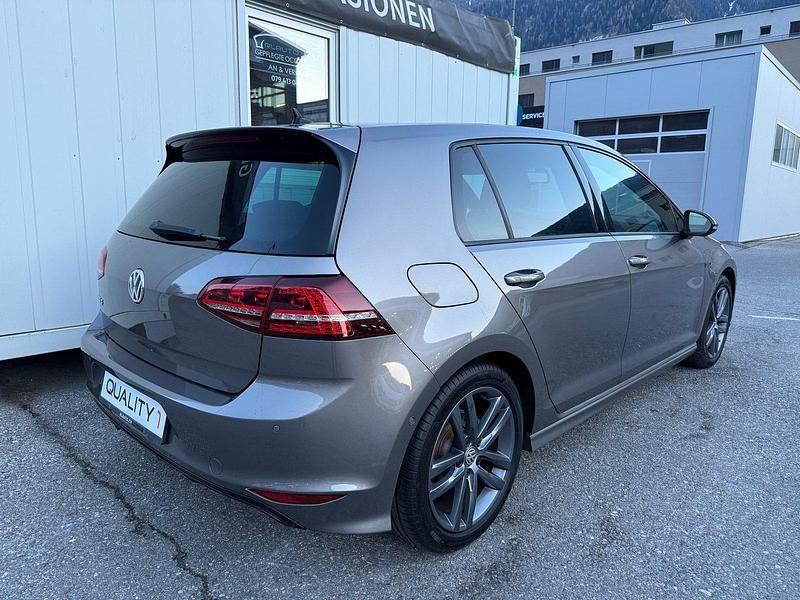 Gebraucht VW Golf LOUNGE 150 PS (110 kW) 2016 Limousine