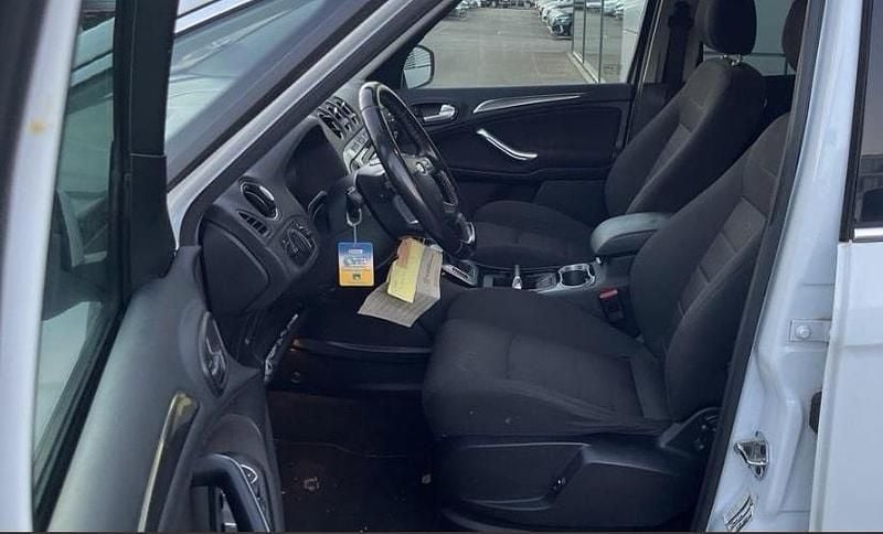 Gebraucht Ford S-MAX S 140 PS (102 kW) 2013 Van / Kleinbus