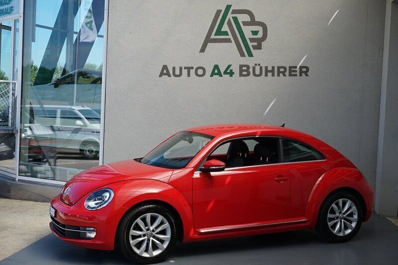 Gebraucht VW Beetle Design 105 PS (77 kW) 2015 Rot Kleinwagen