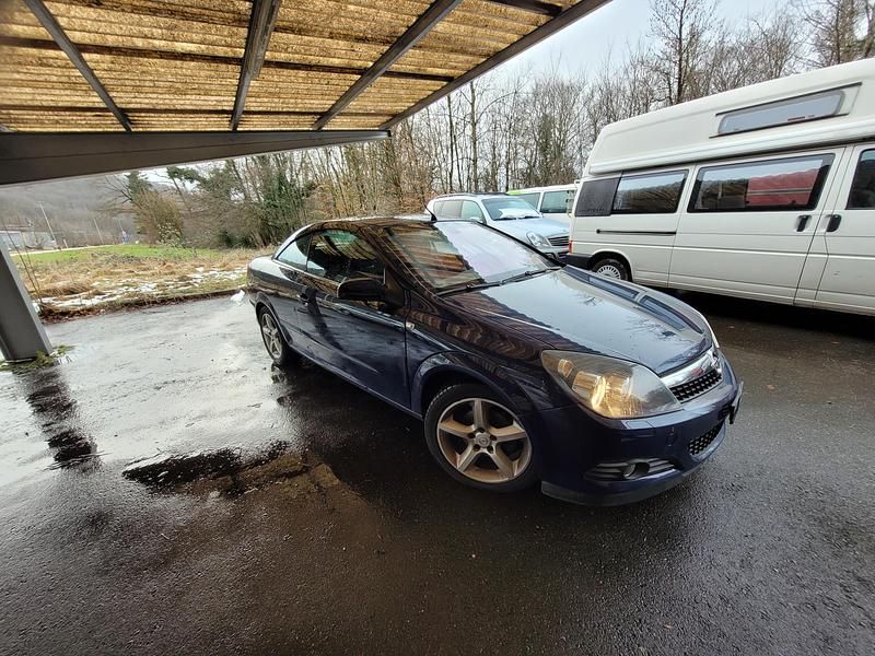 Gebraucht Opel Astra Enjoy 140 PS (102 kW) 2007