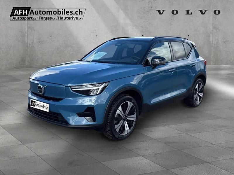 Blau Gebraucht 2025 Volvo XC40 Plus SUV | CHF 37’450 (Fairer Preis) - Bild 1/4