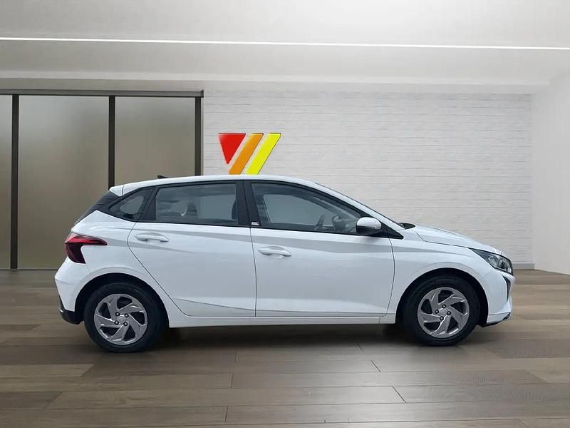 Neu Hyundai i20 100 PS (73 kW) 2025 Weiss Kleinwagen