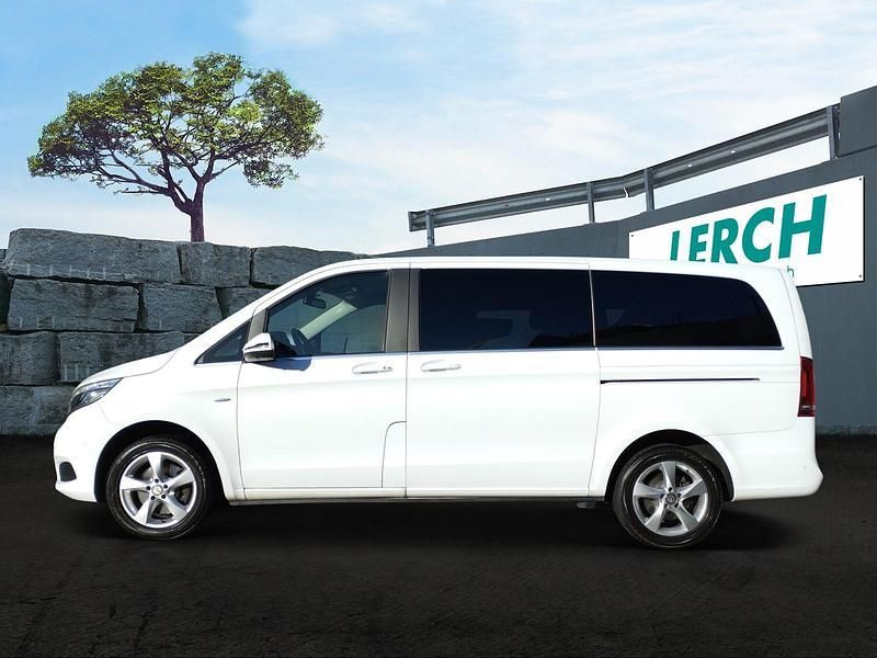 Gebraucht Mercedes V250 Avantgarde 190 PS (139 kW) 2017 Weiss Van / Kleinbus