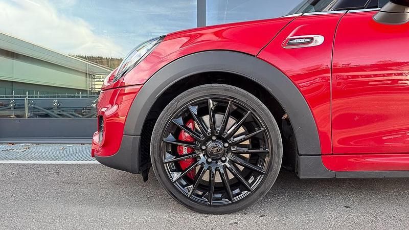 Gebraucht Mini John Cooper Works 231 PS (169 kW) 2018 Rot Kleinwagen