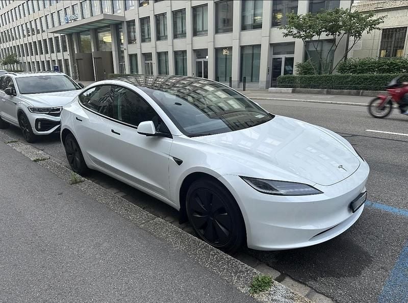 Gebraucht Tesla Model 3 Long Range RWD 235 kW (320 PS) 2025 Limousine