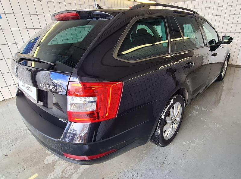 Gebraucht Skoda Octavia Ambition 184 PS (135 kW) 2020 Kombi