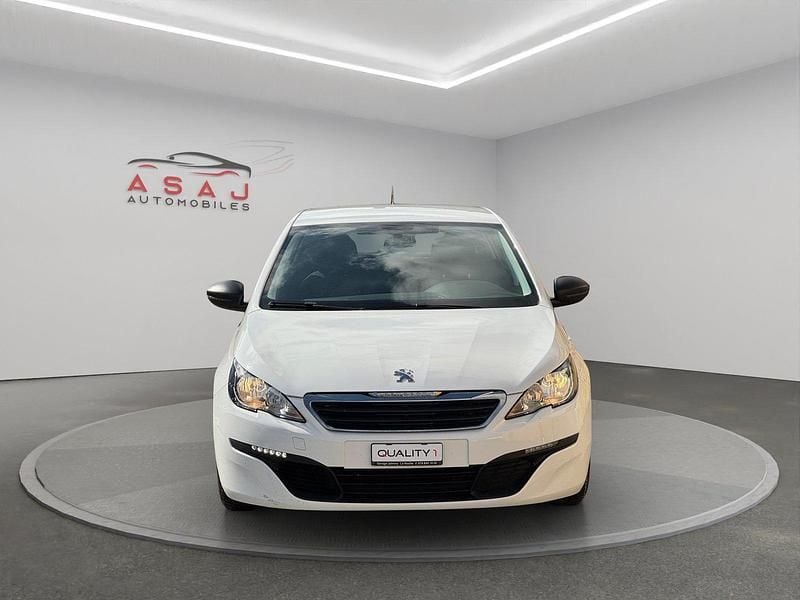 Gebraucht Peugeot 308 Access 82 PS (60 kW) 2016 Limousine