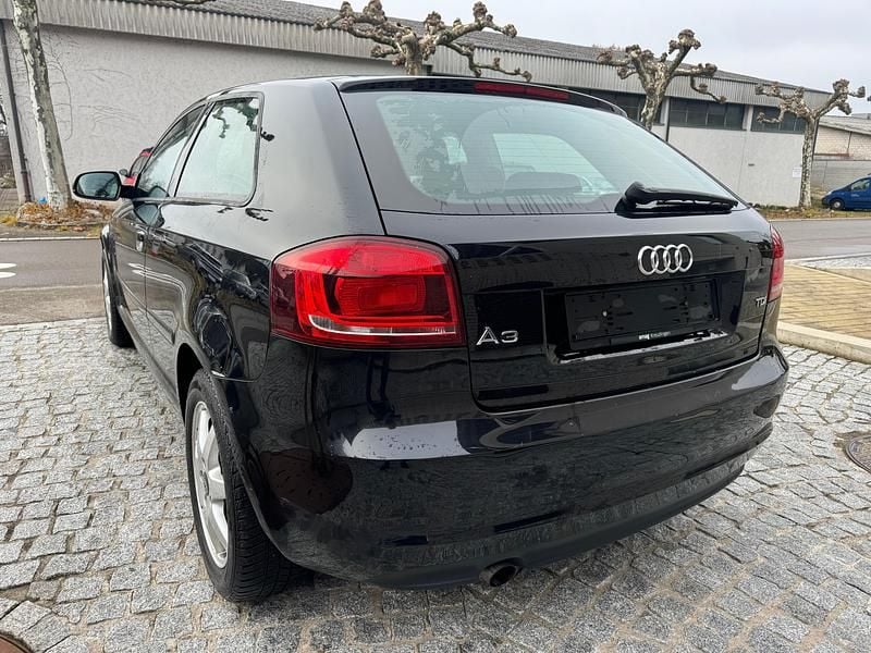Gebraucht Audi A3 Attraction 105 PS (77 kW) 2011 Kleinwagen
