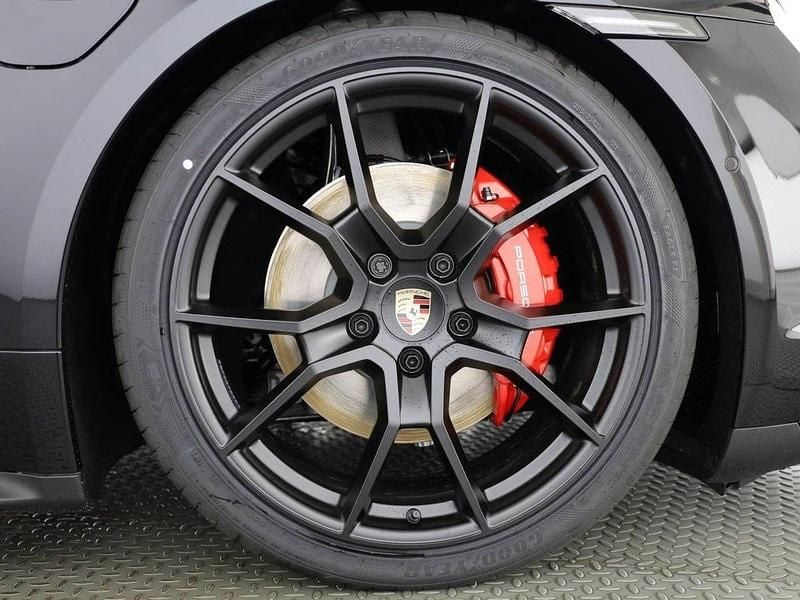 Gebraucht Porsche Taycan Sport Turismo 439 kW (598 PS) 2025 Kombi