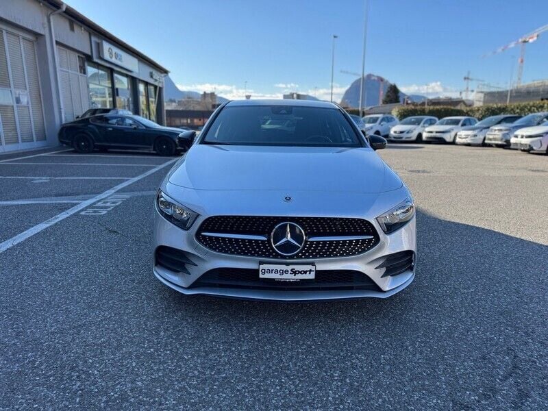 Gebraucht Mercedes A200 AMG line 163 PS (119 kW) 2021