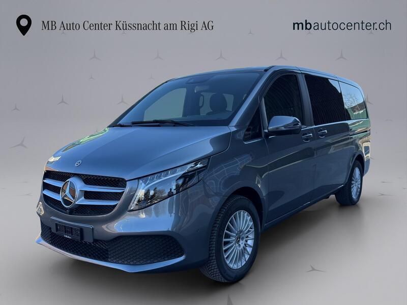 Grau Gebraucht 2024 Mercedes V220 Van / Kleinbus | CHF 69’900 - Bild 1/4