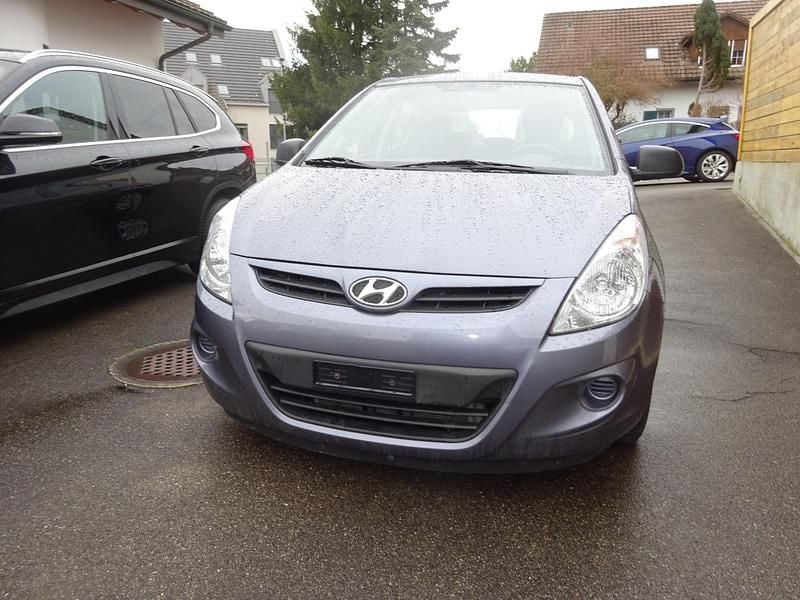 Gebraucht Hyundai i20 Comfort 78 PS (57 kW) 2012 Kleinwagen