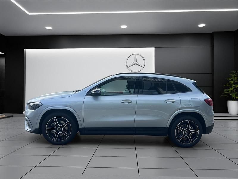 Neu Mercedes GLA220 190 PS (139 kW) 2026 Silber SUV