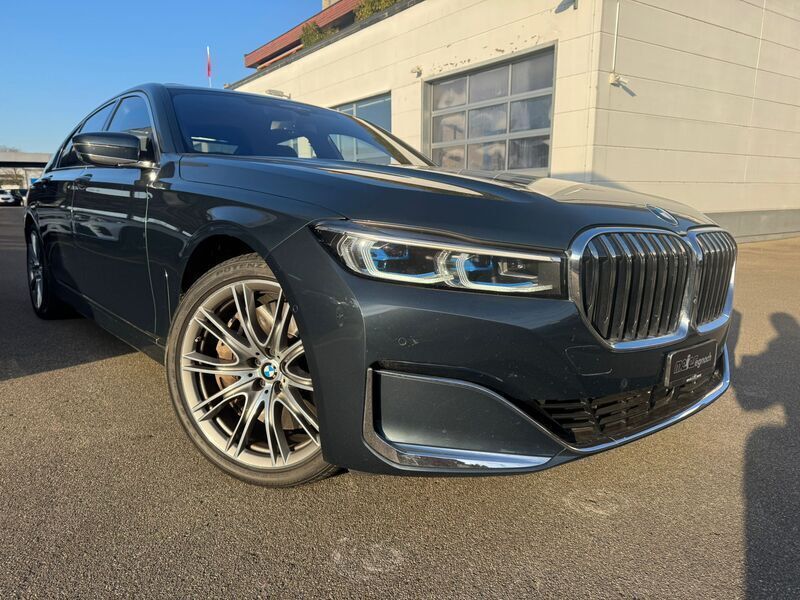 Gebraucht BMW 750 530 PS (389 kW) 2019 Limousine