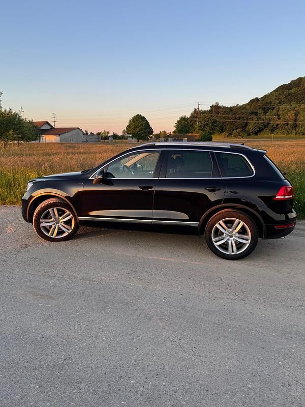 Gebraucht VW Touareg 245 PS (180 kW) 2014 SUV