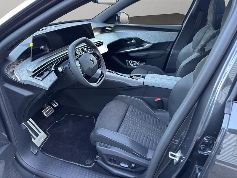 Neu Peugeot 5008 239 kW (325 PS) 2025 Van / Kleinbus