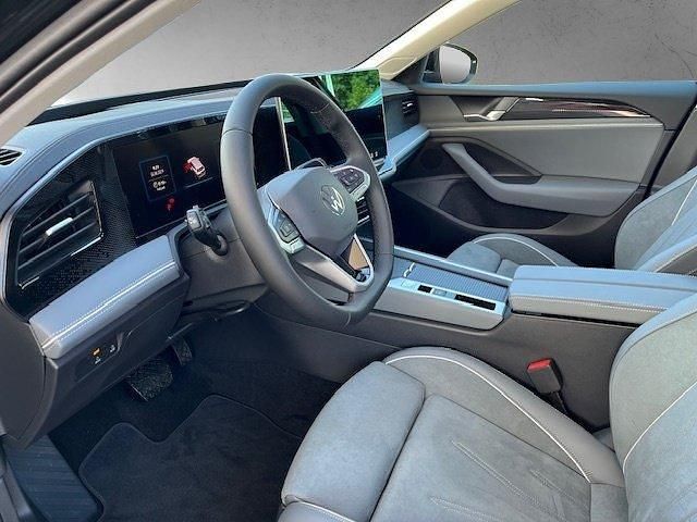 Gebraucht VW Passat Business 204 PS (150 kW) 2025 Kombi