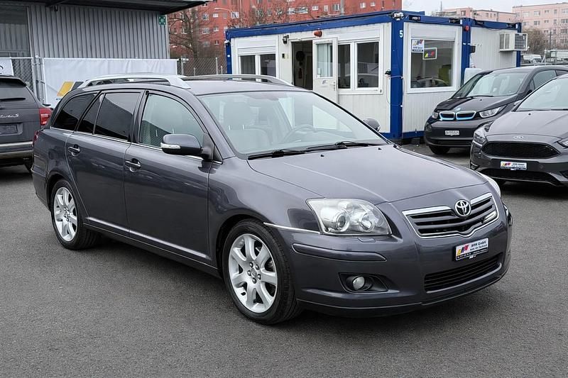 Gebraucht Toyota Avensis Sol 163 PS (119 kW) 2008