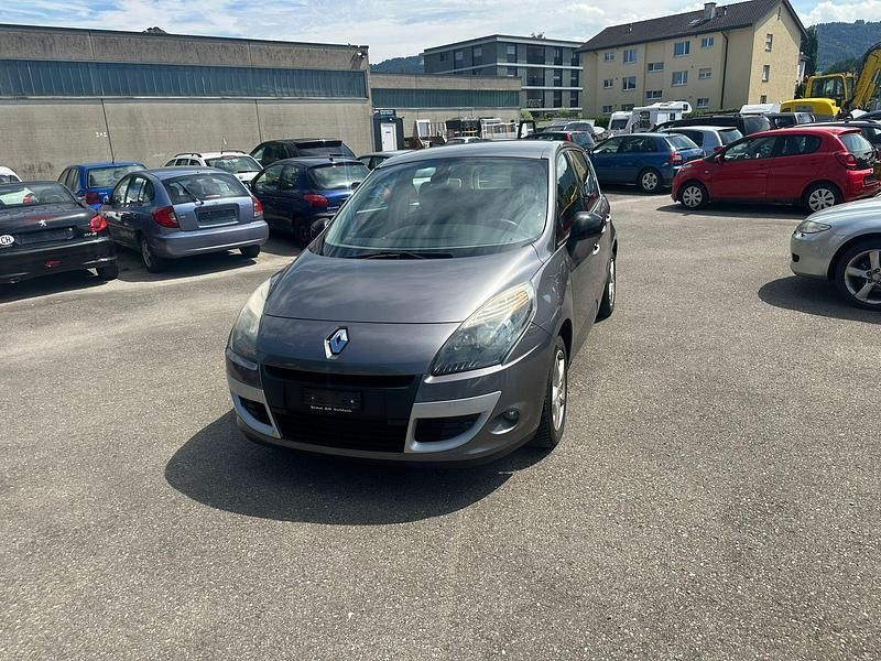 Gebraucht 2011 Renault Scénic III Bose Edition Van / Kleinbus | CHF 1’500 (Fairer Preis) - Bild 1/4