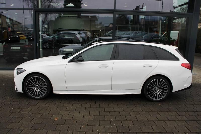 Gebraucht Mercedes C220 AMG line 200 PS (147 kW) 2023 Weiss Kombi