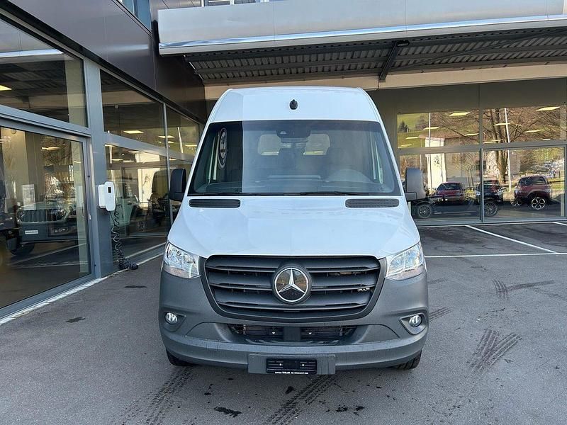Neu Mercedes E-Sprinter 85 kW (116 PS) 2025 Van
