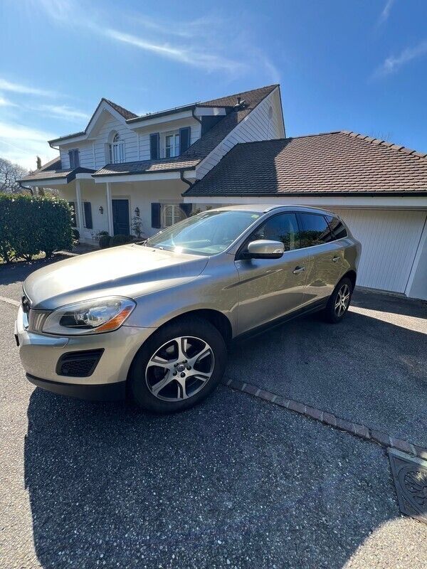 Gebraucht Volvo XC60 215 PS (158 kW) 2012 SUV