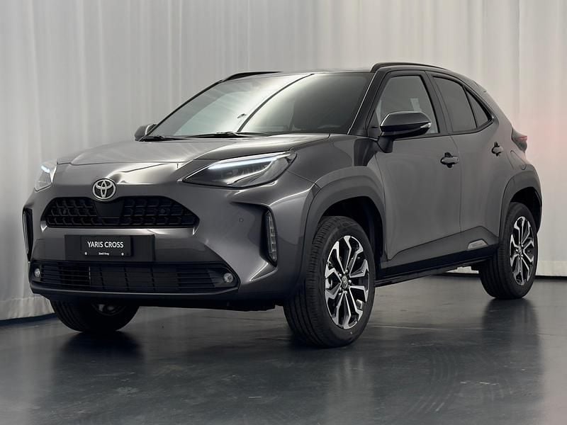 Grau Neu 2025 Toyota Yaris Cross Trend SUV | CHF 36’450 (Guter Preis) - Bild 1/4