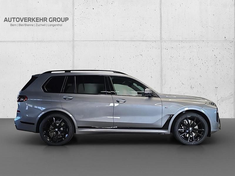 Neu BMW X7 M Sport 340 PS (250 kW) 2025 SUV
