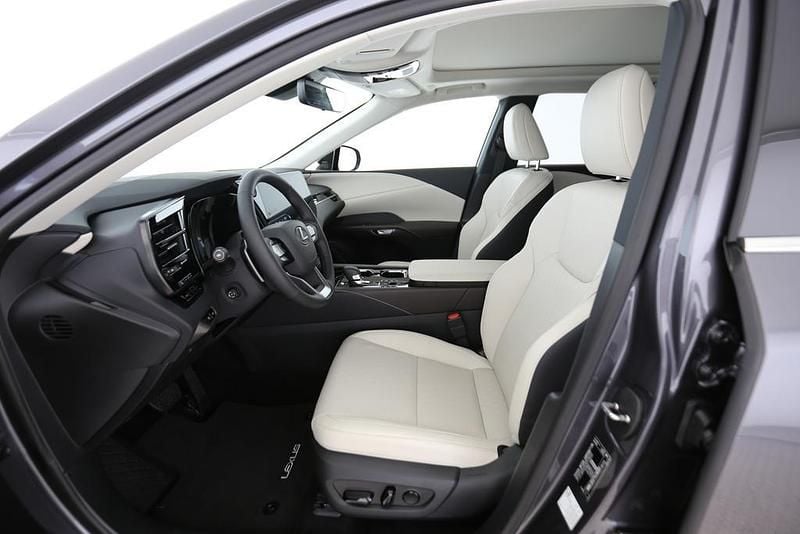 Neu Lexus RX450h+ 292 PS (214 kW) 2025 Grau SUV