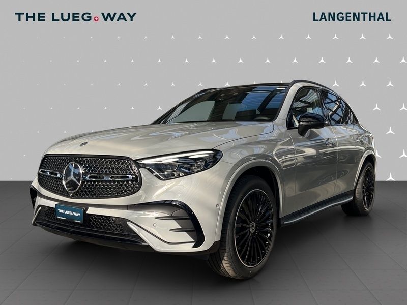 Grau Gebraucht 2025 Mercedes GLC300e AMG line SUV | CHF 94’900 (Teuer) - Bild 1/4