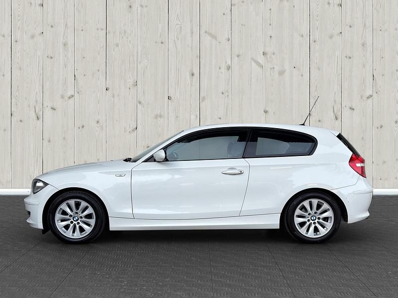 Gebraucht BMW 116 122 PS (89 kW) 2008 Kleinwagen