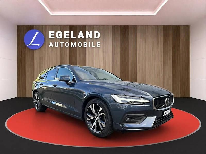 Gebraucht Volvo V60 Core 211 PS (155 kW) 2025 Blau Kombi