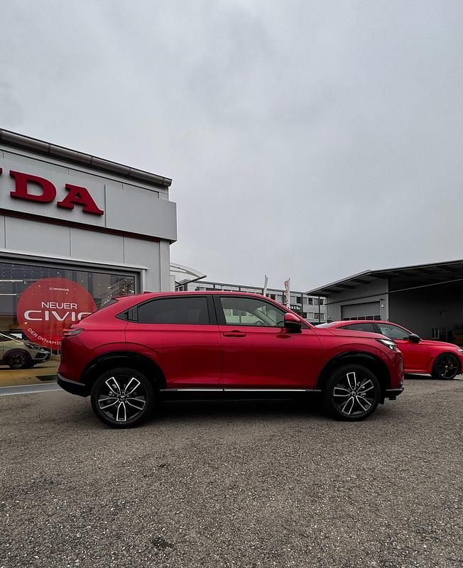 Neu Honda HR-V Advance 107 PS (78 kW) 2025 Rot SUV