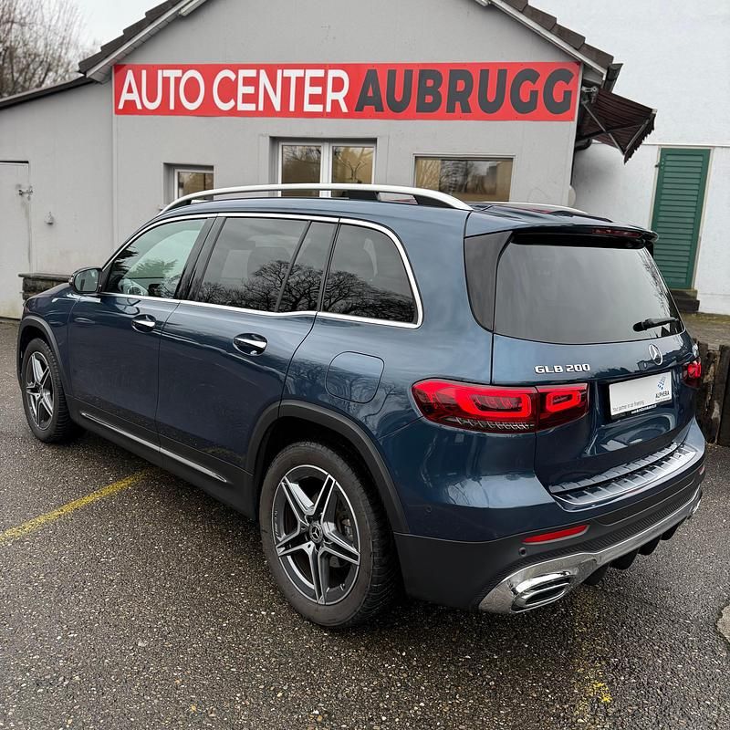 Gebraucht Mercedes GLB200 AMG line 163 PS (119 kW) 2022 SUV