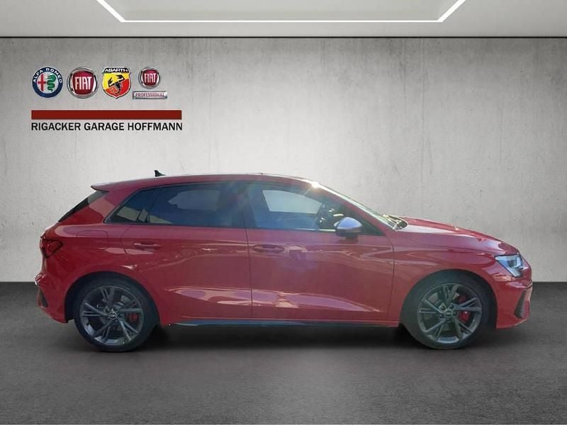 Gebraucht Audi S3 Ambiente 310 PS (228 kW) 2021 Rot Limousine