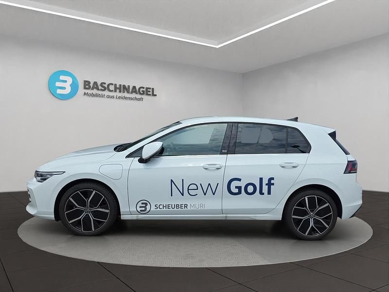 Gebraucht VW Golf VIII Edition 204 PS (150 kW) 2024 Weiss Limousine