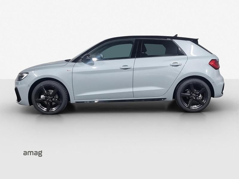 Neu Audi A1 Sportback Attraction 115 PS (84 kW) 2025 Gletscherweissmythosschwarz Kleinwagen