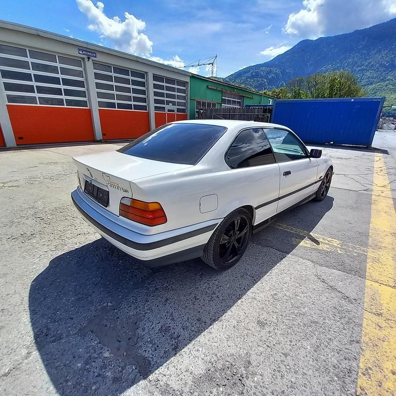 Gebraucht BMW 318 140 PS (102 kW) 1994 Coupé