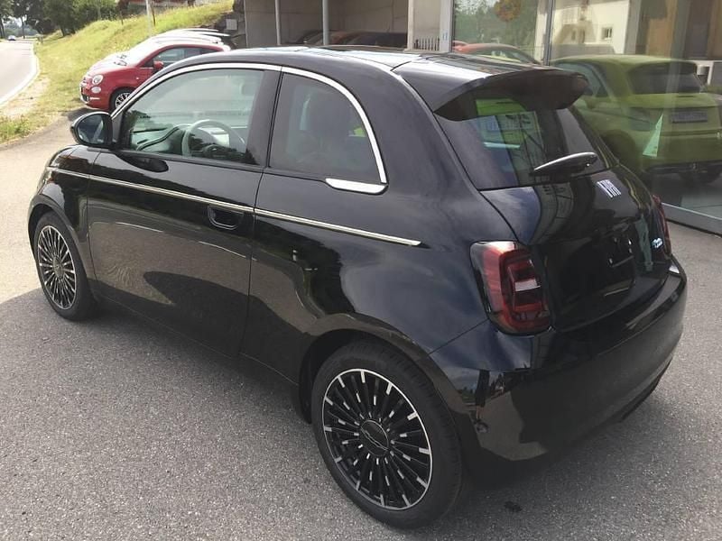 Gebraucht Fiat 500e La Prima 86 kW (118 PS) 2023 Schwarz Limousine