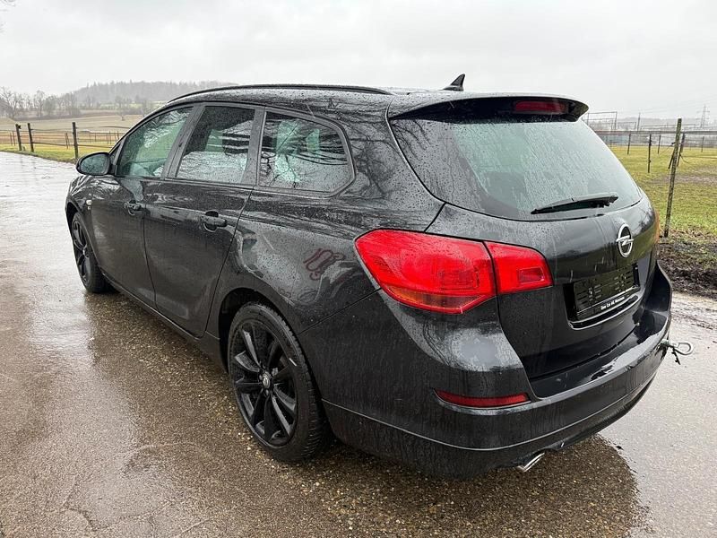 Gebraucht Opel Astra Sport 165 PS (121 kW) 2012