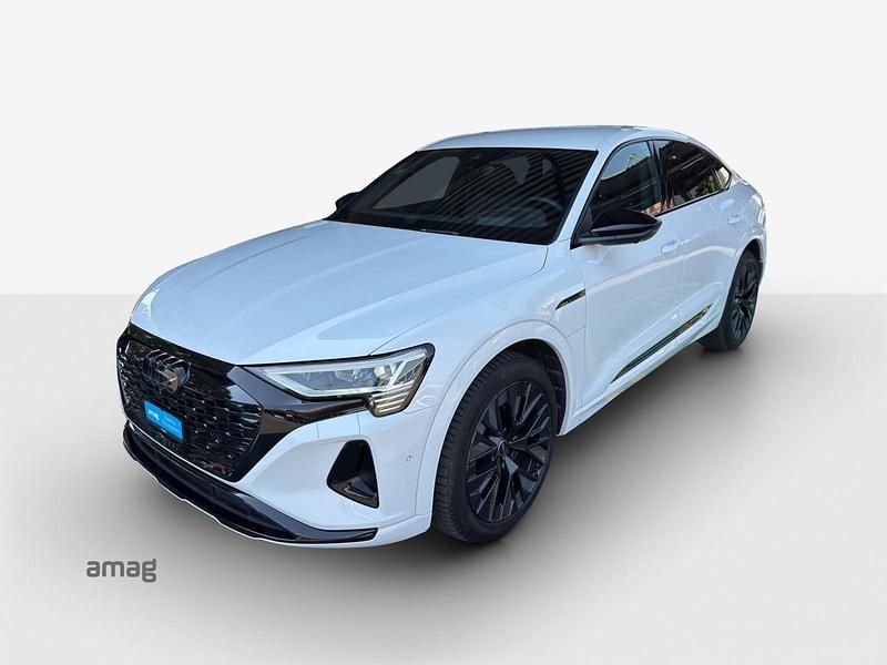 Gletscherweiss metallic Gebraucht 2023 Audi Q8 e-tron Advanced SUV | CHF 54’900 (Superpreis) - Bild 1/4